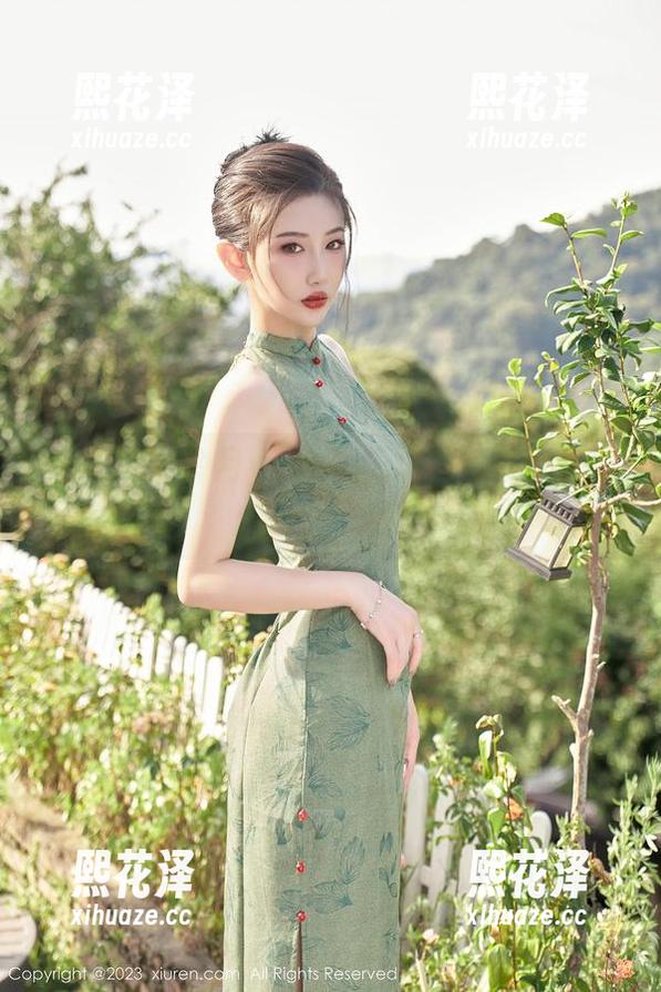 秀人网 - 冷月yuer的花嫁风：套图里我们一起云旅行
