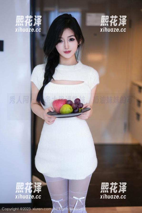 秀人网 - 条条大路通学妹，奶油妹妹的写真挑战上线！