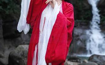 秀人网 – 娜娜子呀的写真更新，这裤里丝你我都难以抵挡！