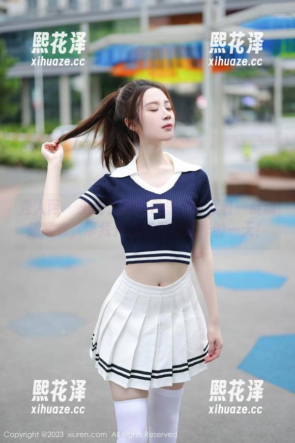 秀人网 - 王俪丁的图包里居然藏着一条动感睡衣，带我开启懒汉不操作的一天！