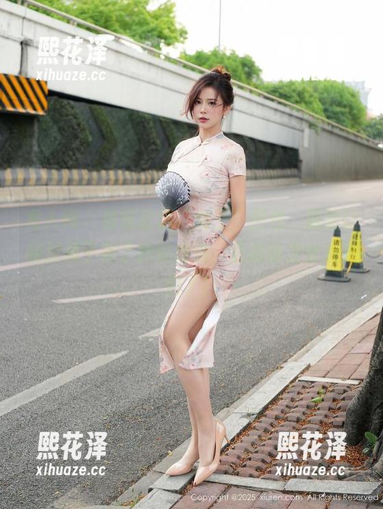 秀人网-舞媚歆 秀人网 - 舞媚歆这“女王”图包,居然让我对裙子有了新的想法,直接转发给姐妹们了!