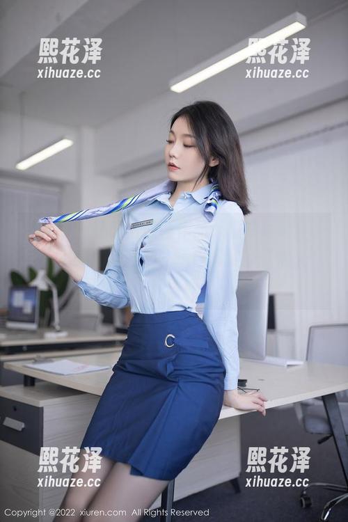 秀人网 - 顾欣怡最新作品：睡衣写真集，纯天然睡意增强剂，送你真实的“懒人”风味！