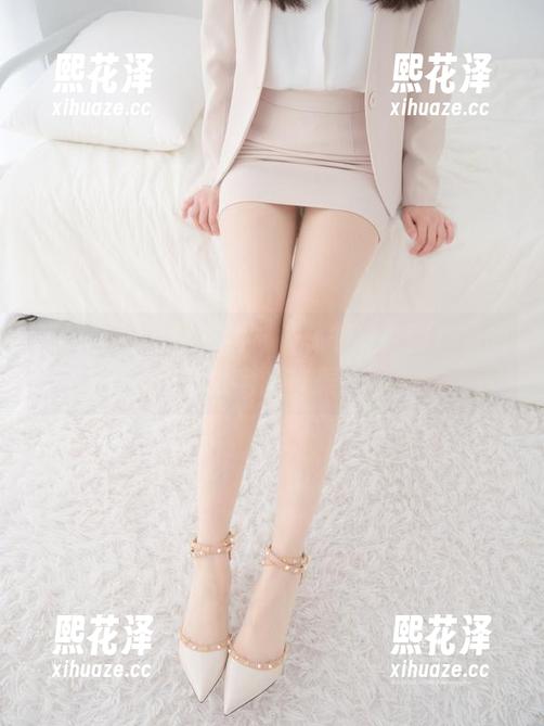 紧急企划 - 连衣裙？“林书辞”图集里的选择也太考验审美了吧…