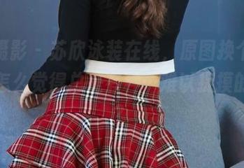 绮梦摄影 – 苏欣泳装在线，原图换个角度看，怎么觉得总是有种…难以捉摸的美感？