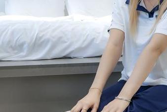 绮梦摄影 – 送你露露的泳衣风情：下载免费，不来试试吗？