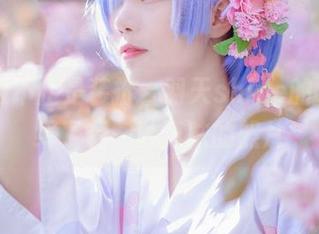水手服不止是装扮，羽天shine的cos演绎了另一种风味的照片
