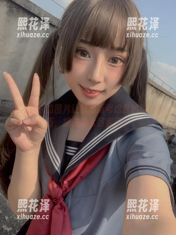 胡桃喵 这张竞泳的图片让我重新考虑我的游泳技巧,胡桃喵太厉害了。