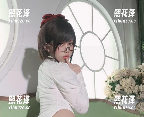 芊川一笑MNK 芊川一笑MNK的“死库水”图片,定制得就像私人情书,稍微害羞一下。