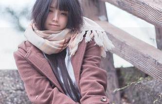 和落落Raku的莉莉丝合影：原图让你惊艳，图包里的小插曲！