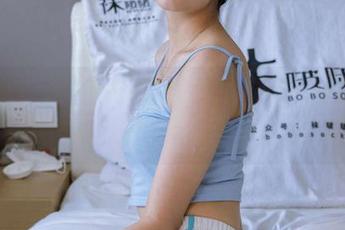袜啵啵 – 屠宰场不仿真，小甜豆就用肉丝和透明脚尖跑起来了