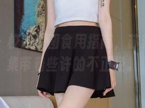 袜啵啵 – 校服原图食用指南，苏苏的作品集带着些许的不正经。