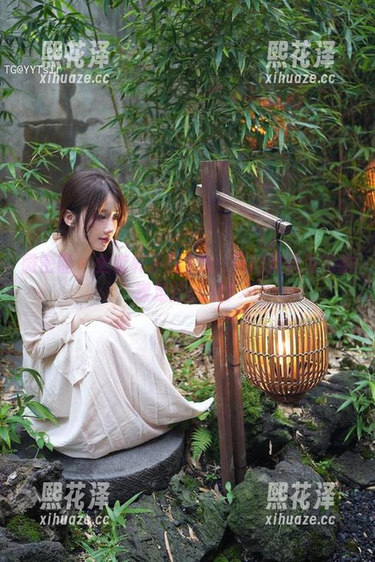 轩子巨2兔 微密圈 - 全套轩子巨2兔:只好默默为她的裸足打call!