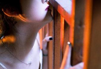 轰趴猫 – 当睡衣刚好，艾小青版全套图集来啦