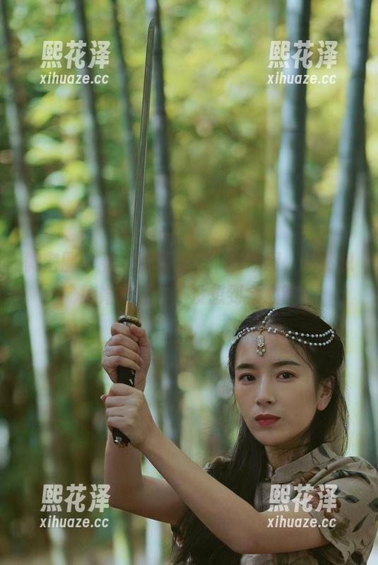 微密圈 - 看“辣妈女神”的原图，竟然想给婚纱加分，没想到会心动