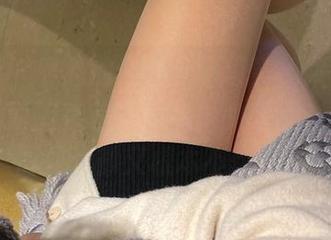 微密圈 – 雅雅的气质呀的写真视频，图包里的画面简直是一场视觉的盛筵，让人望而却步却又根本不想放弃!