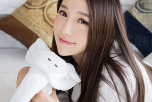 青豆客 – 不得不说，网袜也是个哲学课，施忆佳Kitty酱更新图集带你看！