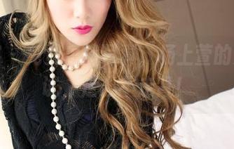 青豆客 – 免费短裤写真，杨上萱的大胆尝试，走心不走肾！