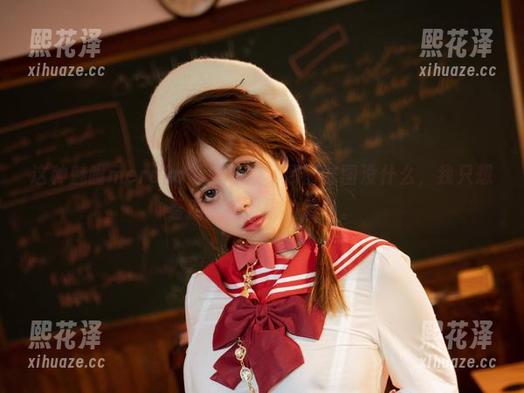 魅瞳meroko 这种魅瞳meroko御姐私拍,原图修图没什么,我只想看那微微上挑的眉角。