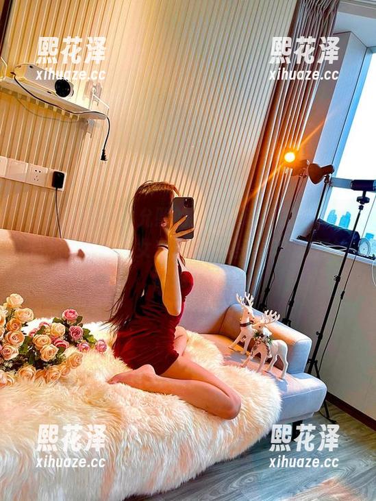 黎允熙 微密圈 - 看黎允熙的写照,让我思考,本后我理想的“女友”到底是啥样?又开始偏题了!