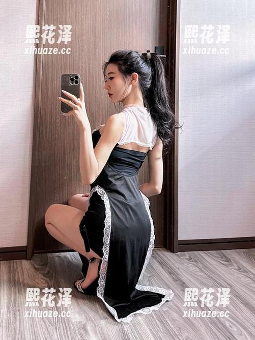 微密圈 - 黎允熙的肉丝图集也太有看头了，精选里多少叫人小鹿乱撞。